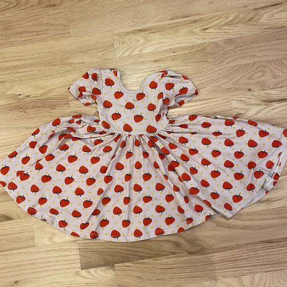 Saint Ida strawberry dress. - Picture 6 of 6